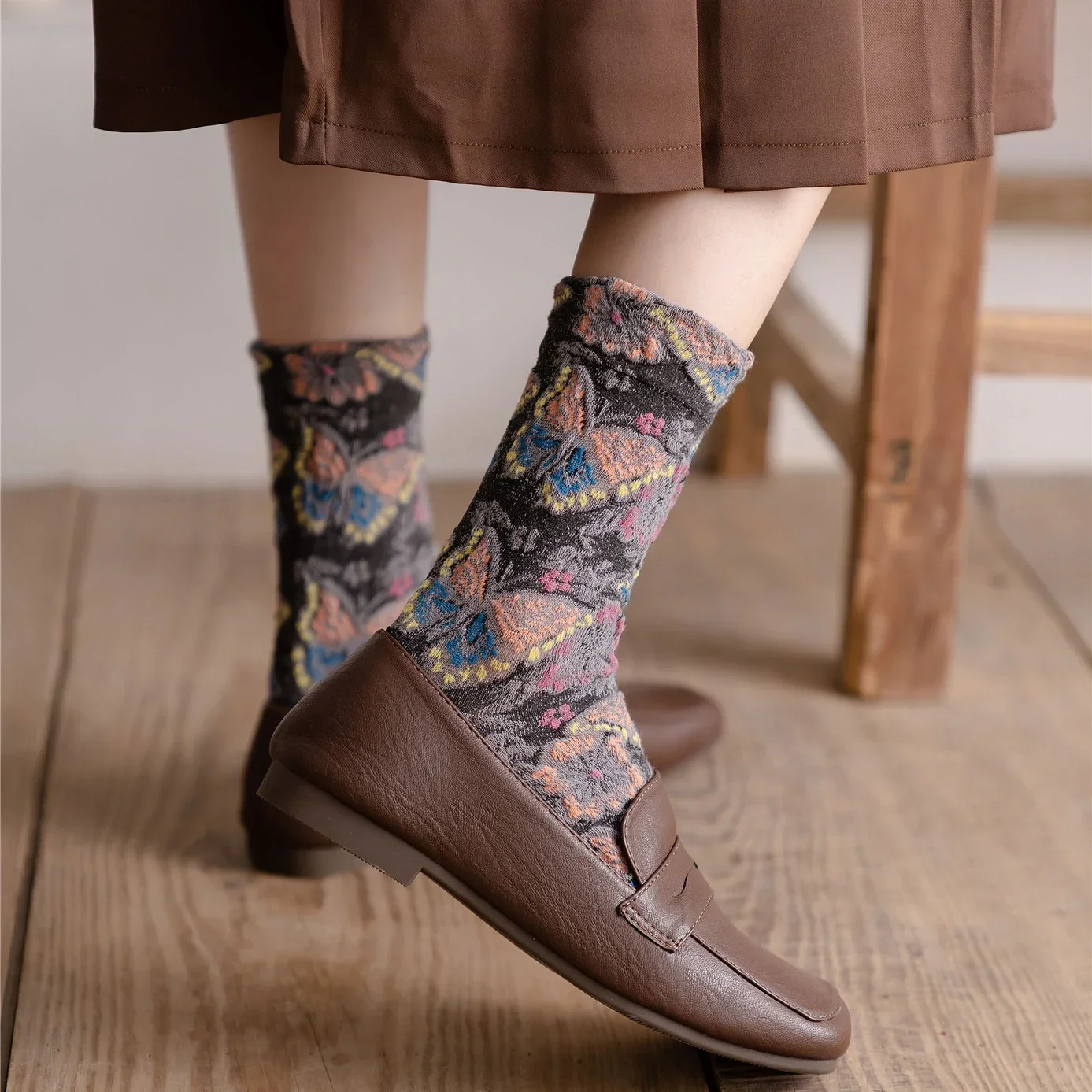 Butterfly Embossment Cute Socks Women Autumn Winter Vintage Cotton Long Socks Ethnic Harajuku Retro Streetwear Women Socks Gifts