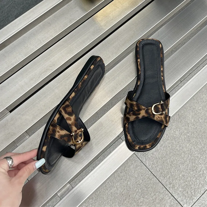 Bailamos Brand New Women Slippers Fashion Leopard Print Flip Flops Flat Heel Outdoor Dress Vaction Casual Flip Flops Beach Shoes