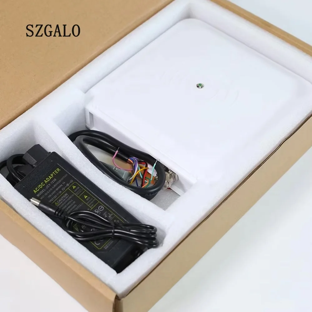 Czytnik UHF RFID o zasięgu 0-7 m – wbudowana antena okrągła 0-32 dBm, RS232/485/Wiegand 26/34, TCP/IP do kontroli dostępu pojazdów