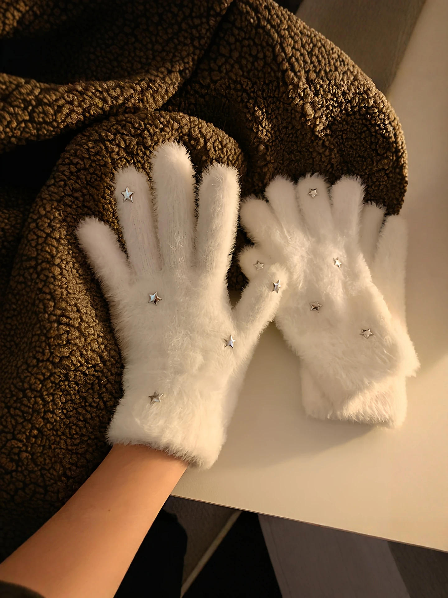 White Star Plush Fingerless Gloves Women's Winter Cycling Anti-Cold 2025 New Cute Versatile Warm Student Fashion Accessories