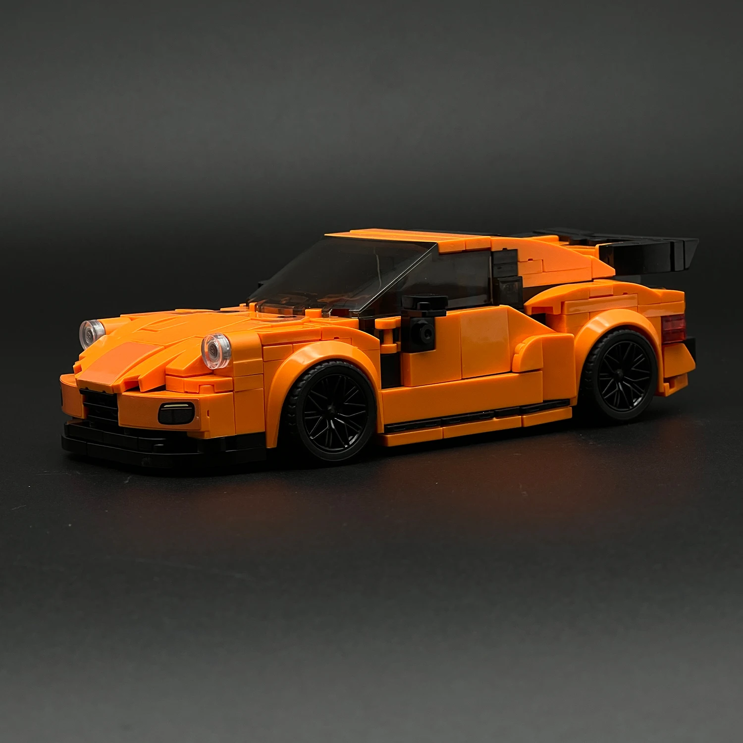 

Новый креативный конструктор-суперкар: гоночная машина из блоков, модель спортивного автомобиля, набор для сборки своими руками, подарок для взрослых, мальчиков и детей, коллекционный набор