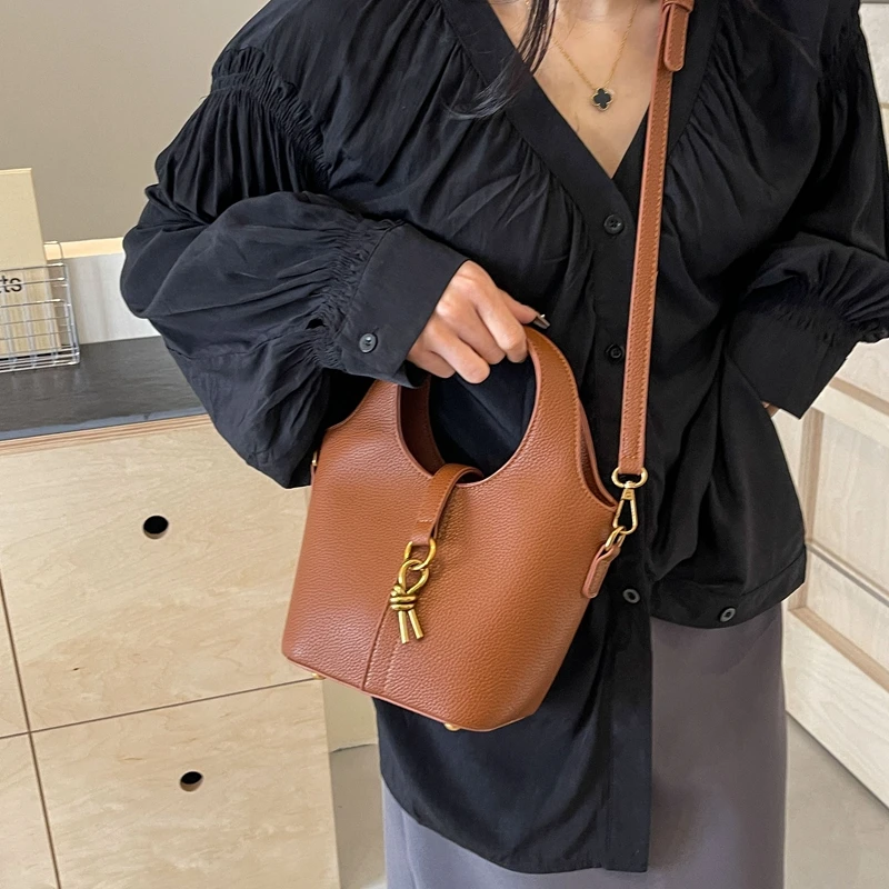 

Trendy Fashionable Elegant Diaper Bag A Large Capacity Simple Classic Leather Tote For Chic And Stylish Women