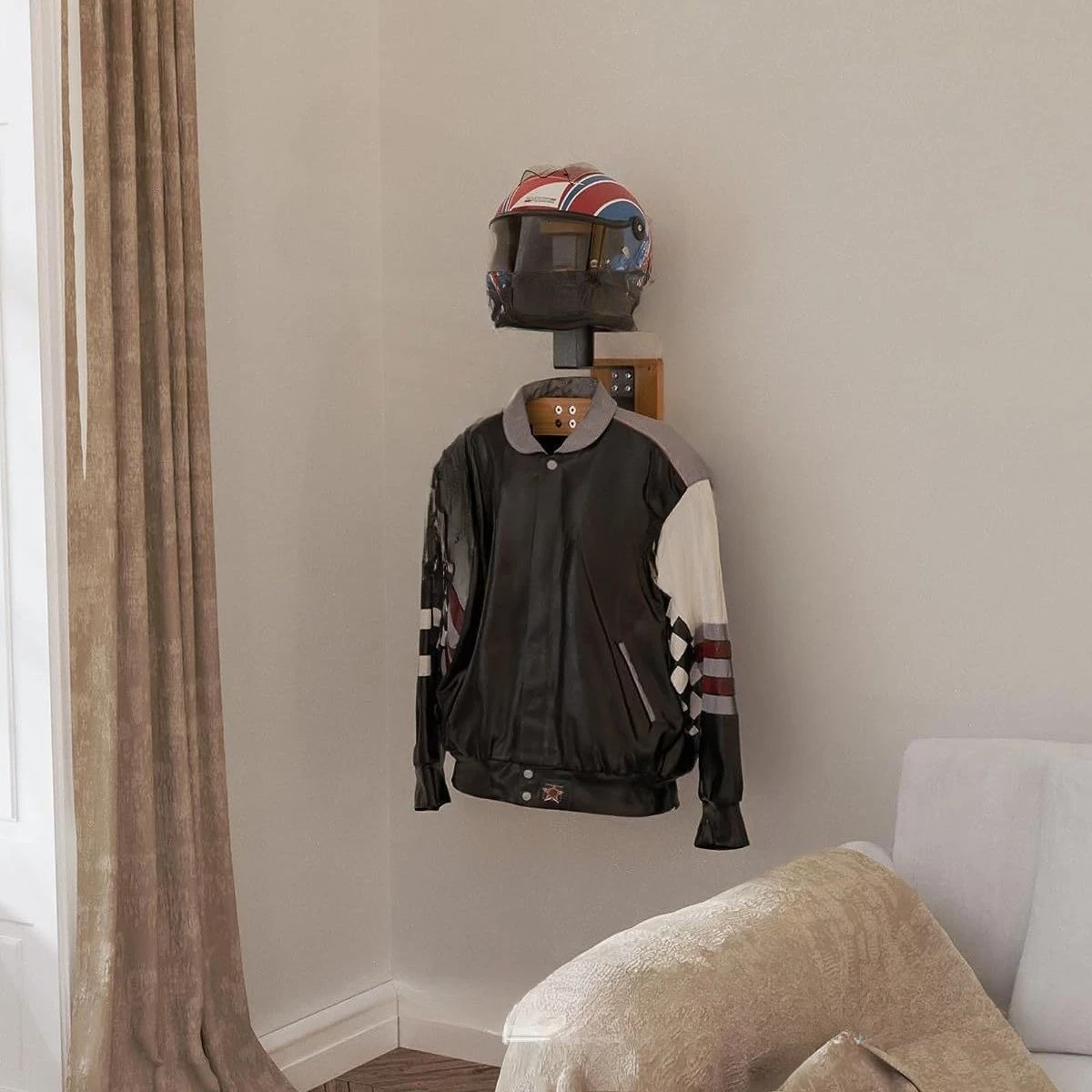 Motorcycle helmet rack, equipment wall rack, iron-wood combined locomotive leather jacket hanger, motorcycle helmet rack