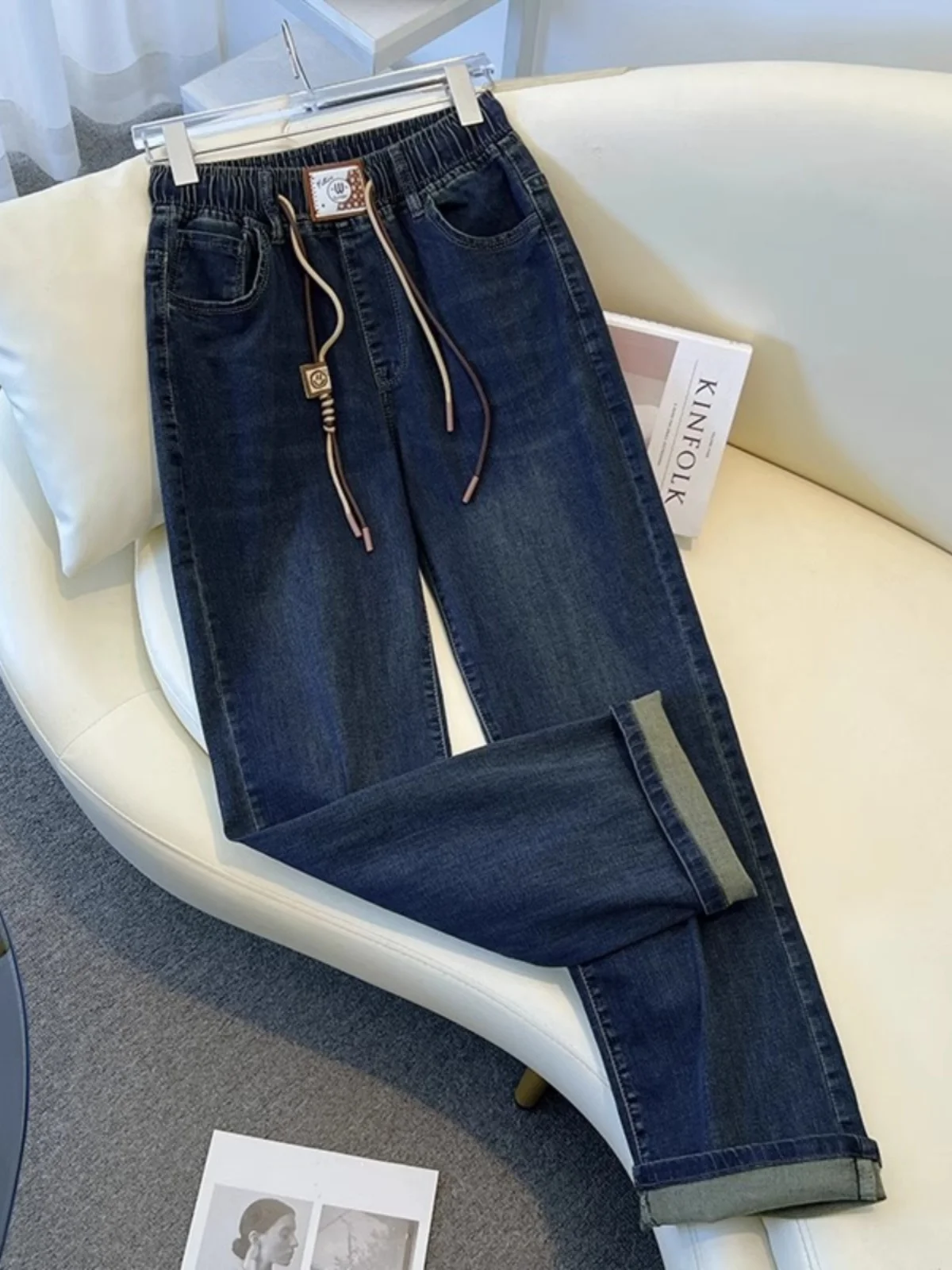 

Женские джинсы с высокой талией, прямые, свободного кроя, весенние, новые, с эластичным поясом, джинсовые брюки, утягивающие, широкие штанины