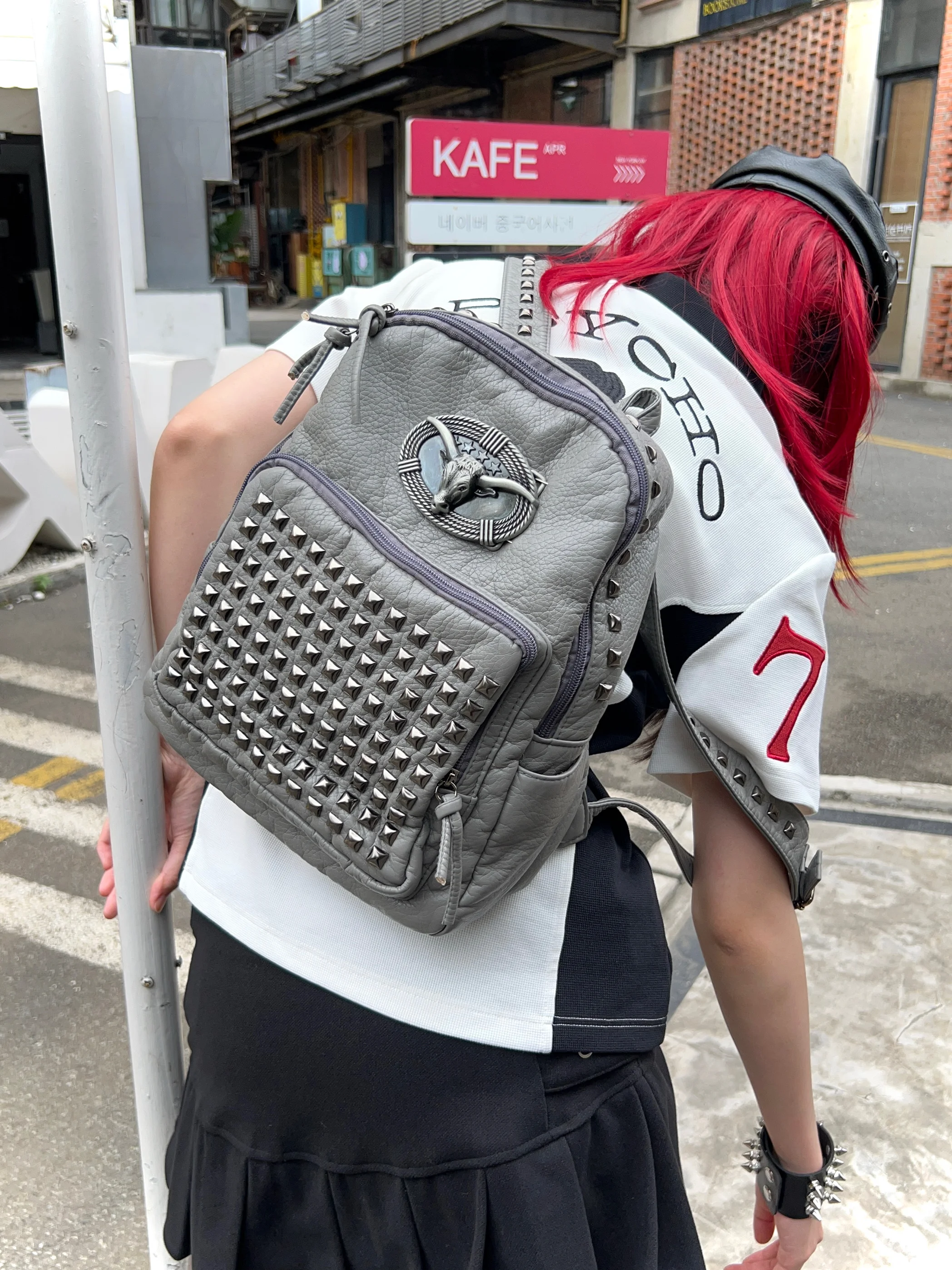 sac-a-dos-double-epaule-en-cuir-souple-gris-style-punk-vintage-avec-rivets-quincaillerie-robuste-fait-main-original-populaire-sac-a-livres-assorti