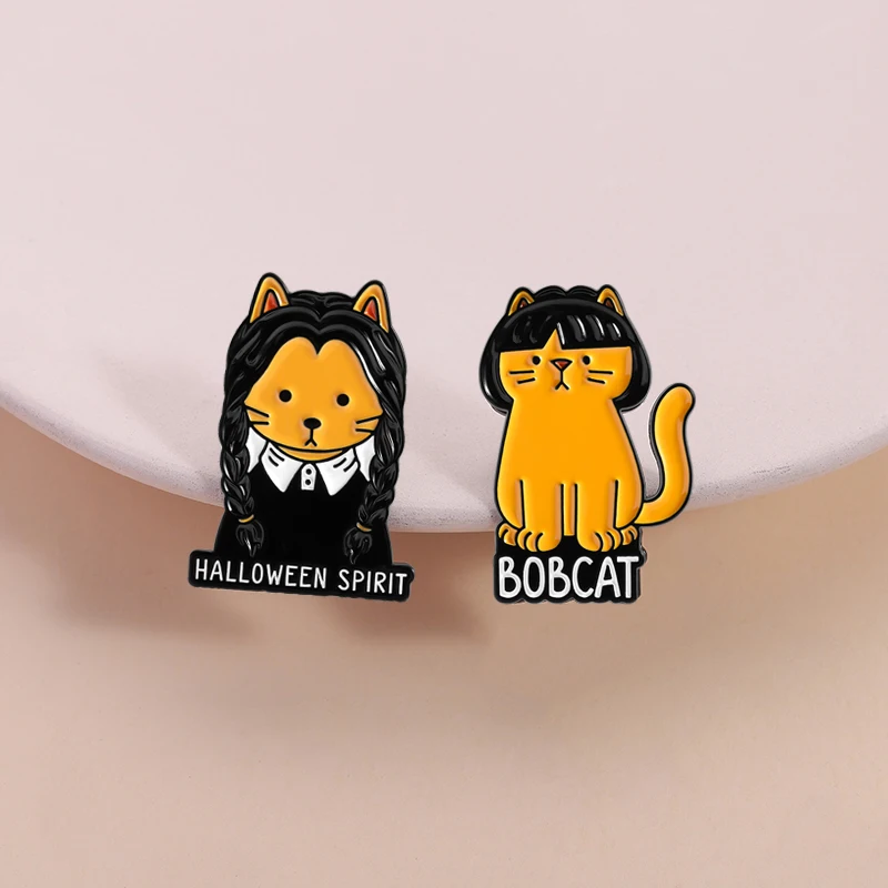 Halloween Series Enamel Pins Skeleton Skull Wandering Ghost Halloween Bowknot Spooky Brooches Lapel Badge Fashion Jewelry Gifts