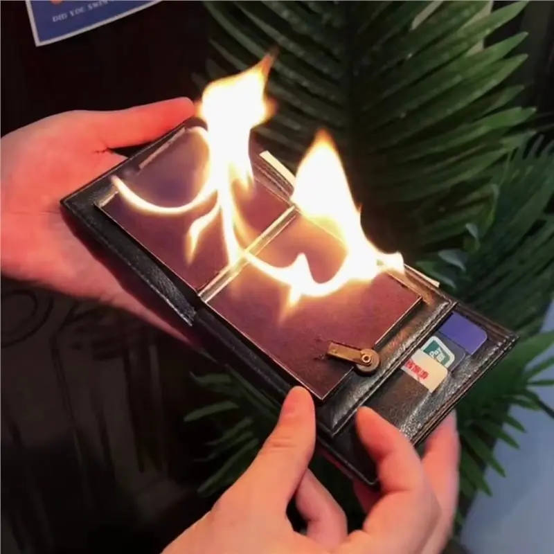 2-in-1 Fire Wallet Lighter Magic Techniques Stage Magic Props Street Card Magic Fun Illusion Magician Wallet Portable Lighter