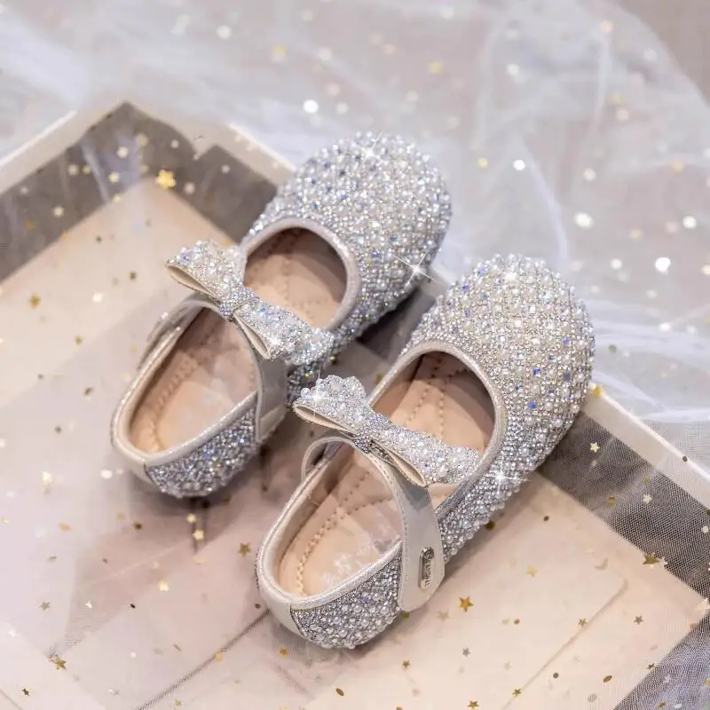 

Kawaii повседневная обувь, модная детская обувь, туфли с кристаллами для девочек, модельные туфли принцессы с квадратным носком и бантом, осень 2024, новые одинарные туфли