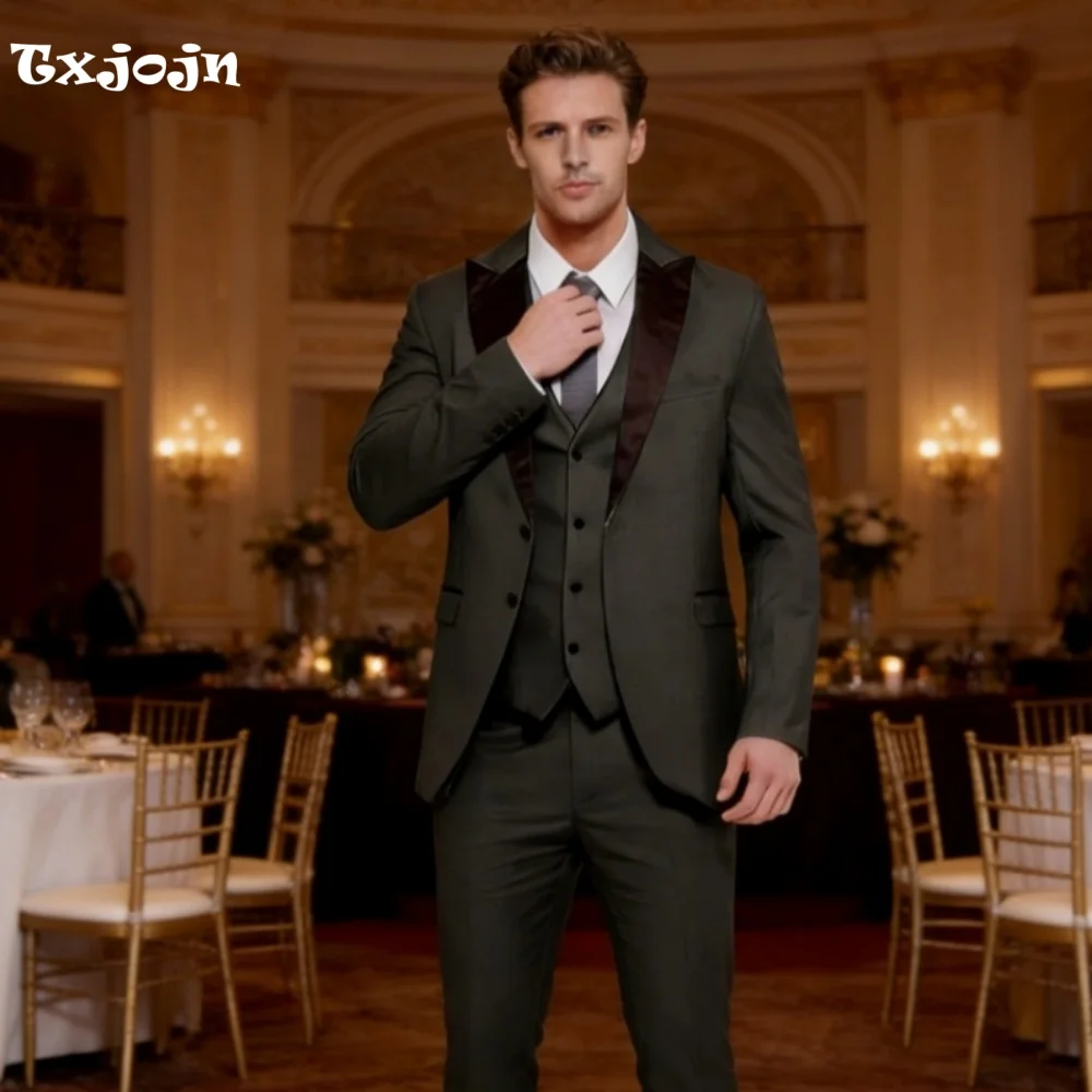 

Elegant Dark Green Shawl Lapel 3PCS Suit Men Slim Fit Great for Business Meetings Corporate Galas Award Dinners Executive Events