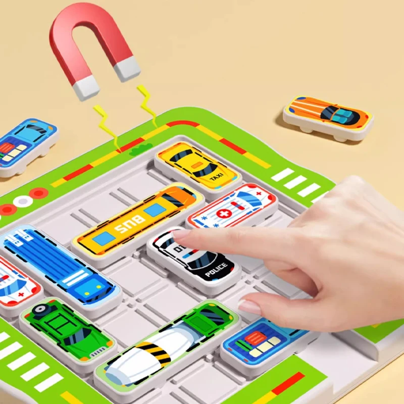 เด็กใหม่รถปริศนาเกม Huarong แผนที่คิดการฝึกอบรมเกม Montessori ของเล่นเด็กของเล่นเพื่อการศึกษาเกมแข่งรถของเล่น