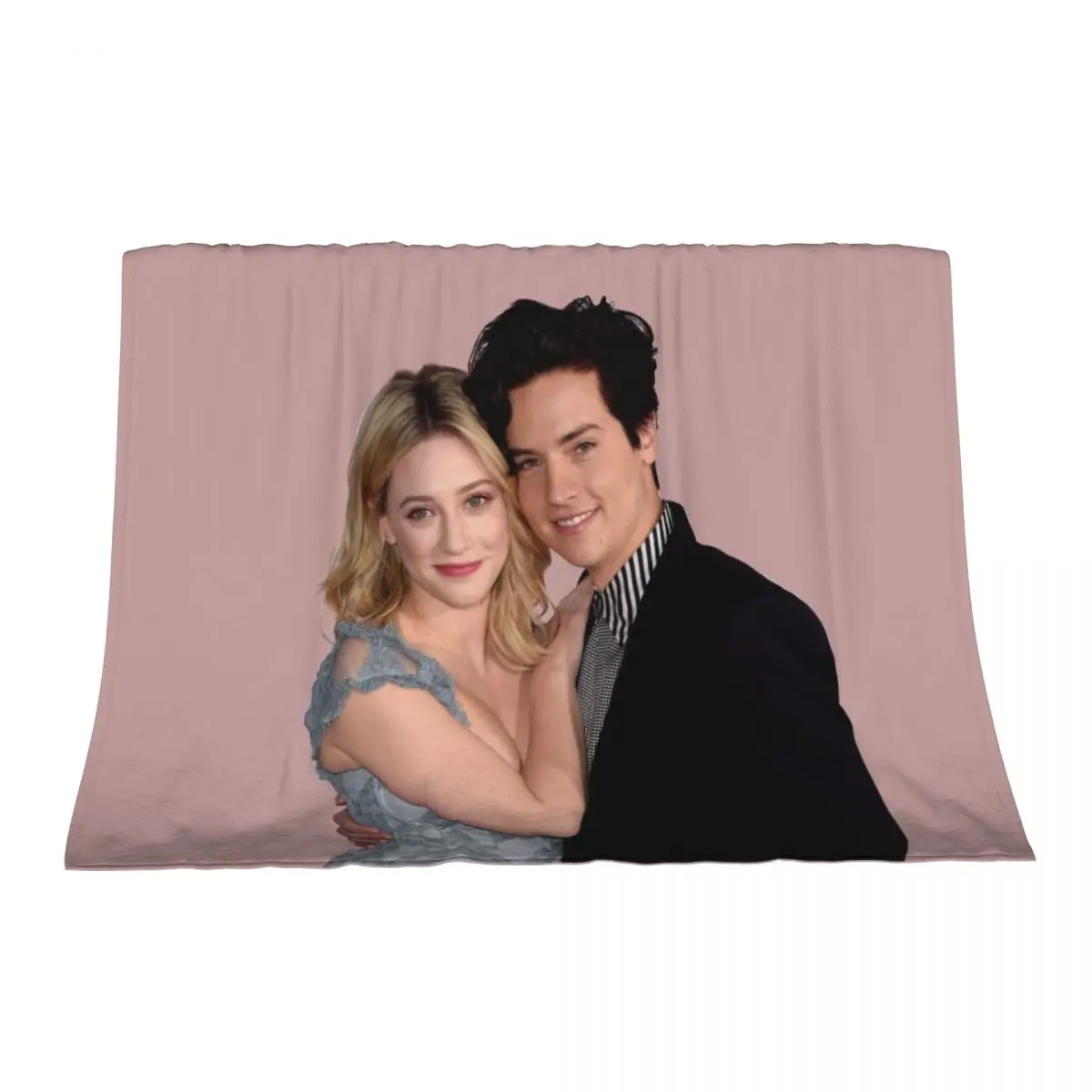 

Lili e Cole Throw Blanket Soft Plaid Luxury Designer Travel Blankets