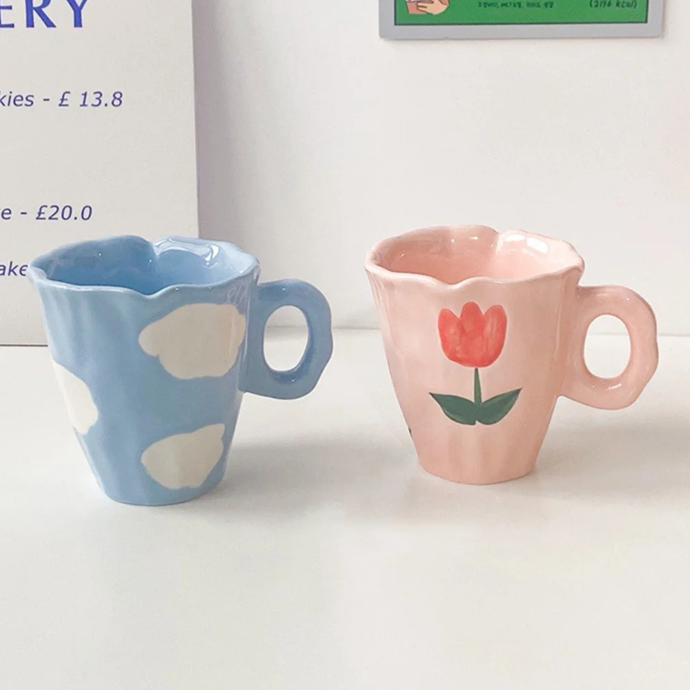 Canecas de cerâmica feitas à mão, tulipa e nuvem pintada à mão, xícara de café irregular para chá, leite, presentes criativos, copo (azul)