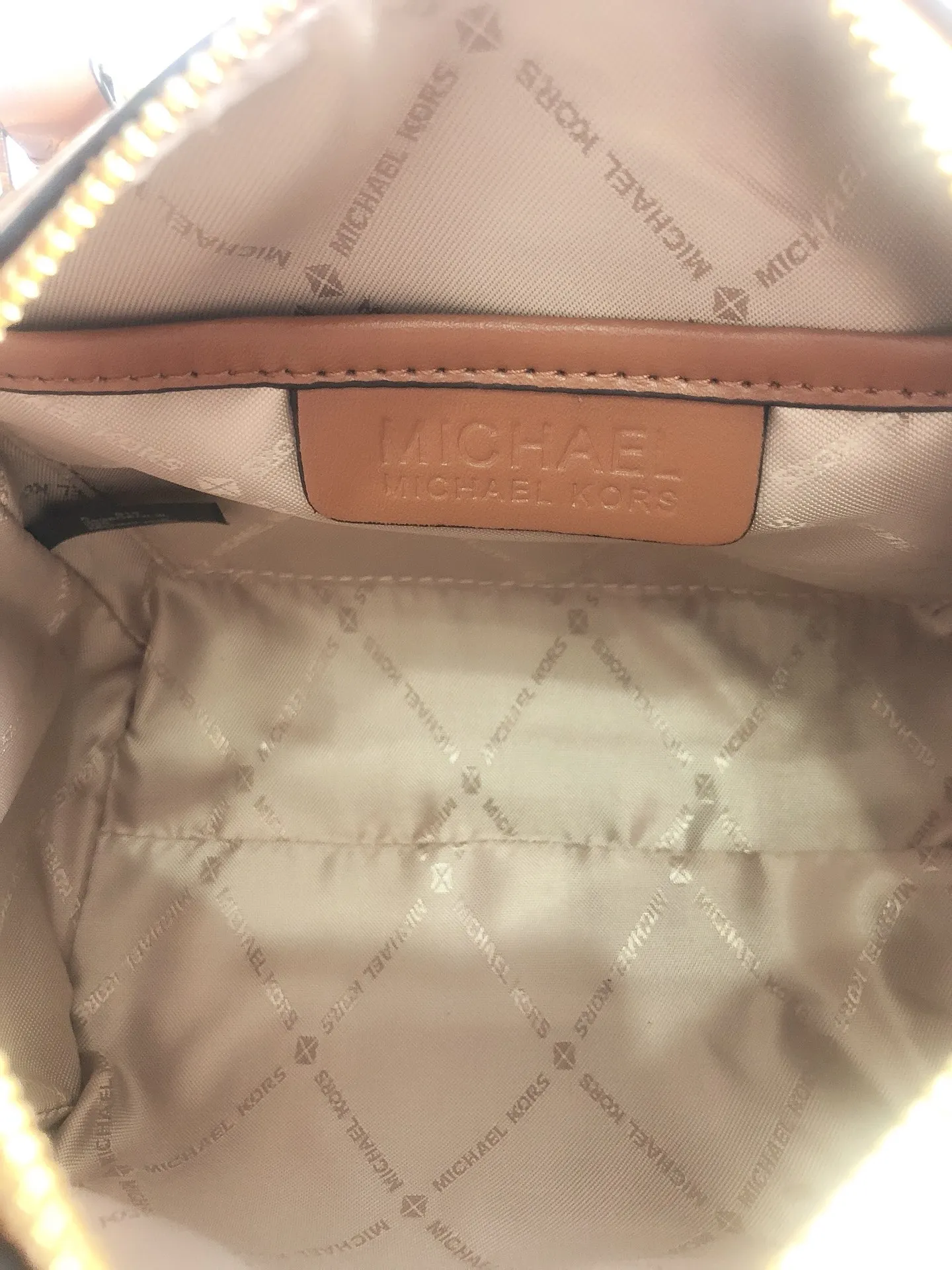 New Michael Kors Women Luxury Design Handbag High Quality Leisure Classic Crossbody Bag Travel Shoulder Bag Exquisite Lady Gift view 5