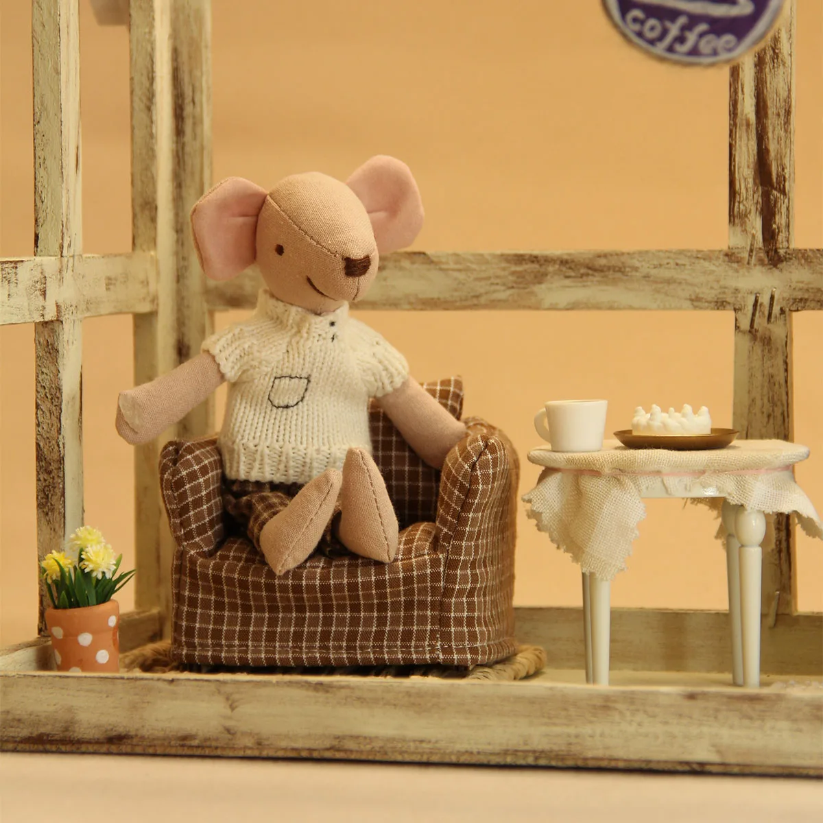 1:12 أثاث صناعي مصغر منقوش من القماش الخشبي أريكة واحدة مناسبة للمفروشات المنزلية لبيت الدمية #4