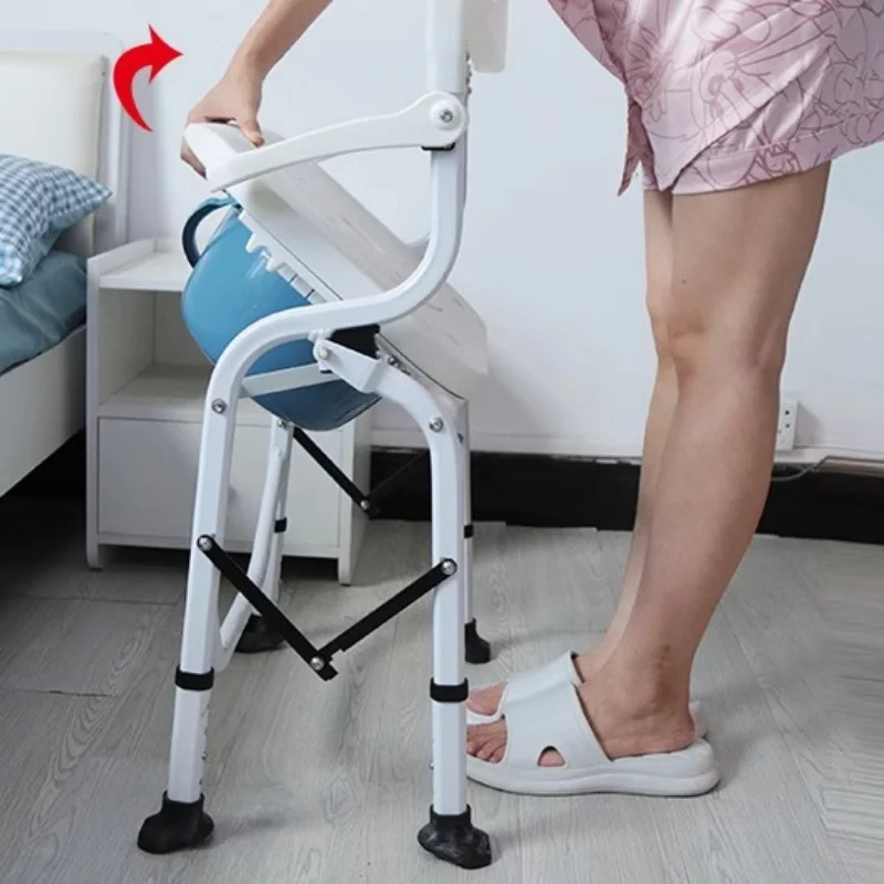 Dispositivo portatile Sedie per anziani Sedia da bagno antiscivolo Piedi di aspirazione Sedie per anziani Sgabello regolabile Scooter medico pieghevole Uso domestico