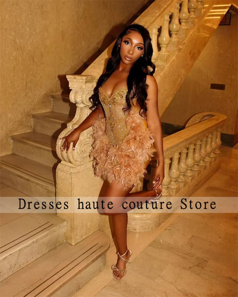 Sparkly Gold Diamond Feathers Short Prom Dress 2025 Black Girl Crystal Rhinestones Cocktail Dress Birthday Party Gown Customized