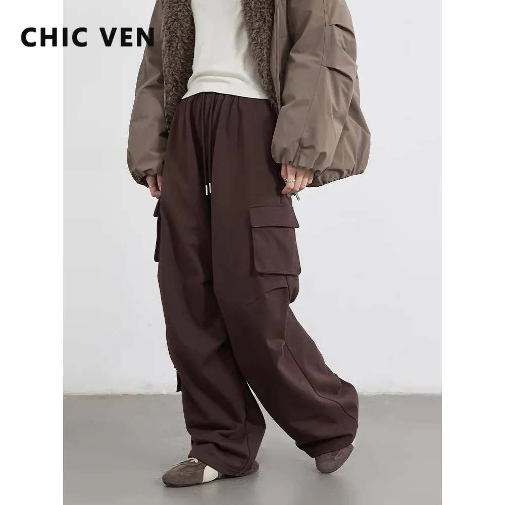 

Женские брюки CHIC VEN: модные повседневные однотонные брюки-карго с эластичным поясом, на шнурке, плиссированные, с карманами, осень-зима, новинка 2026