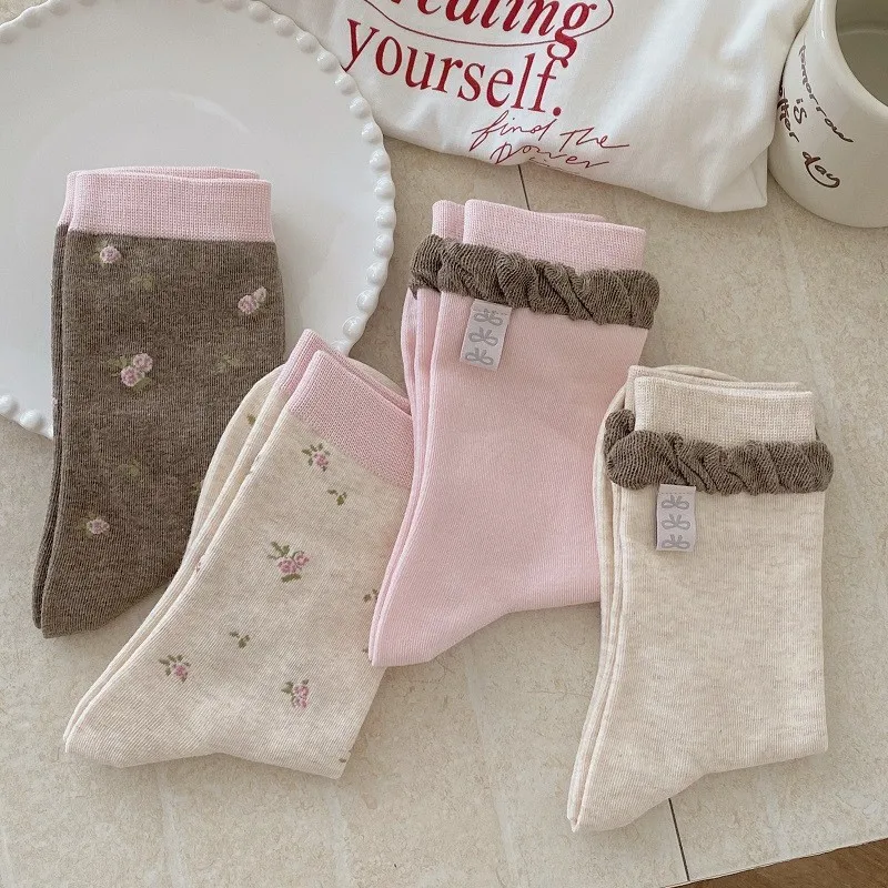 

4 Pairs Sweet Floral Japanese-Style Mid-Calf Women's Socks Set Female Pink Brown Cotton Socks Girl Loose Socks High Quality 2025