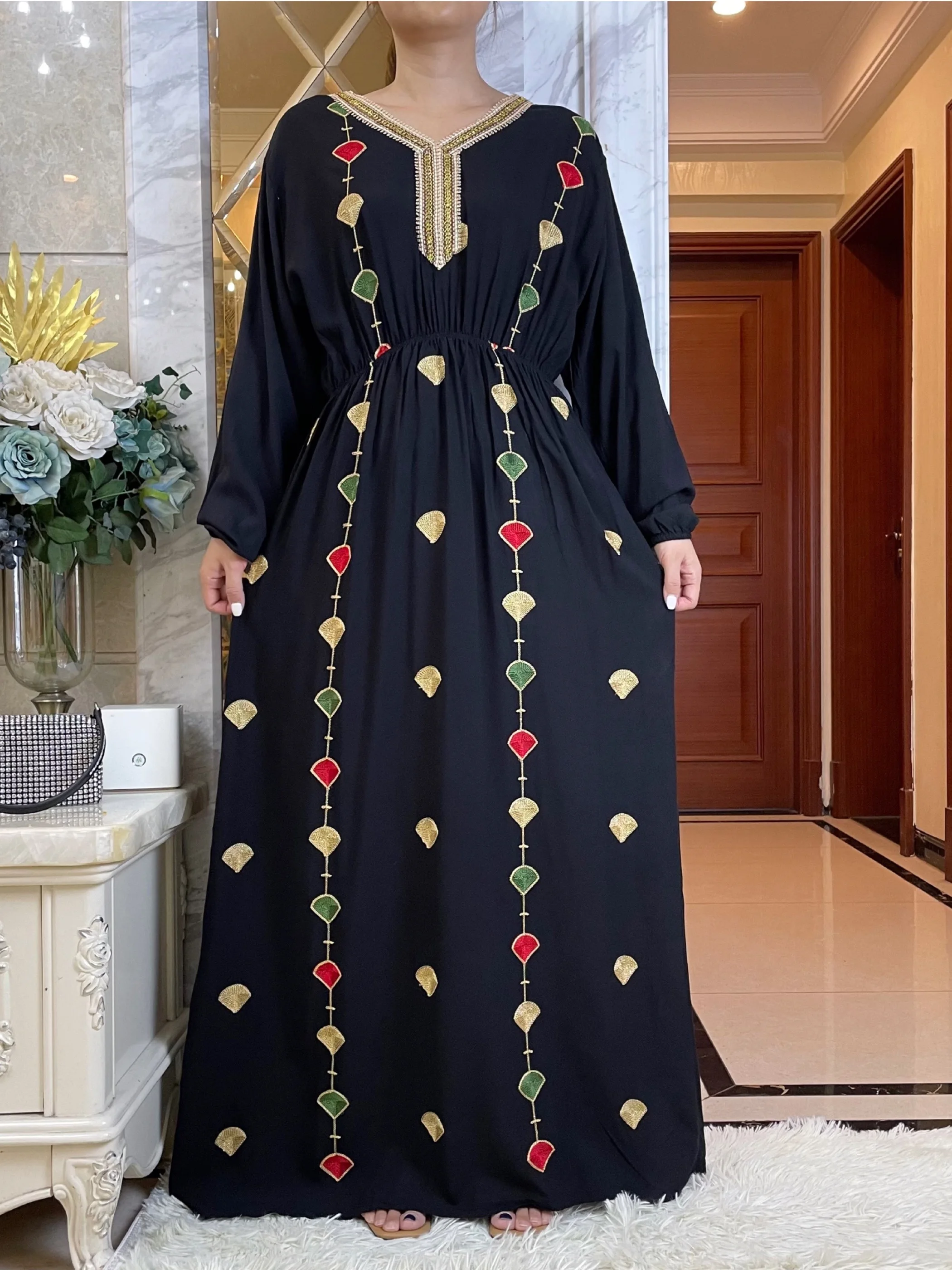 New Muslim  Autumn Abaya For Women Dubai Islamic Embroidery Dress With Big Scarf Long Sleeve Cotton  Arab  Evening Party Dress