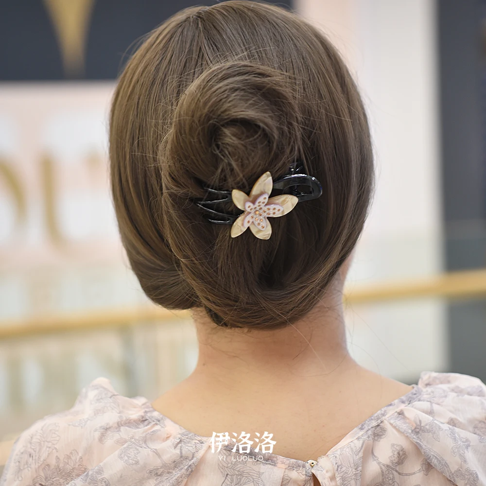 Women Headwear Girls Hairwear Middle Size Flower Hair Clip Cute Hair Claw Clamp Rhinestone Hair Accessories For Women