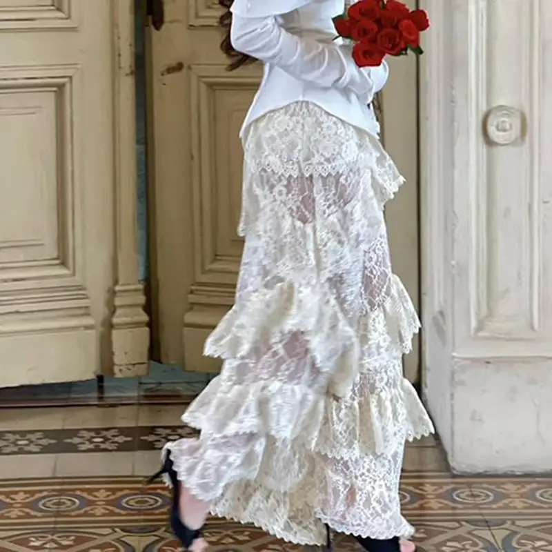 การเย็บปะติดปะต่อลูกไม้สไตล์วันหยุดสไตล์ฝรั่งเศสเพรียวบางและกระโปรงครึ่งฉัตรอเนกประสงค์ที่ประจบลง