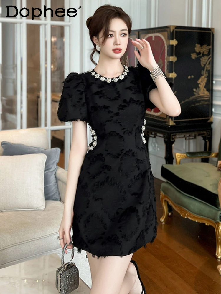 

Hepburn Wind Black Dress for Women 2024 Summer New Socialite Temperament Crew Neck Rhinestone Tight Waist A- Line Short Dress