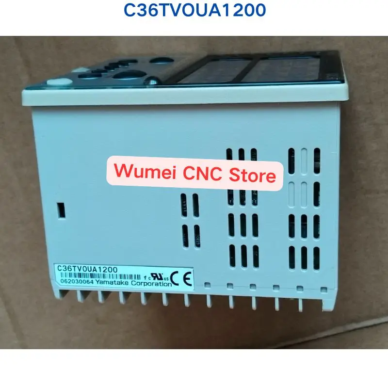 Second-hand test OK temperature controller SDC36  C36TVOUA1200 1 piece
