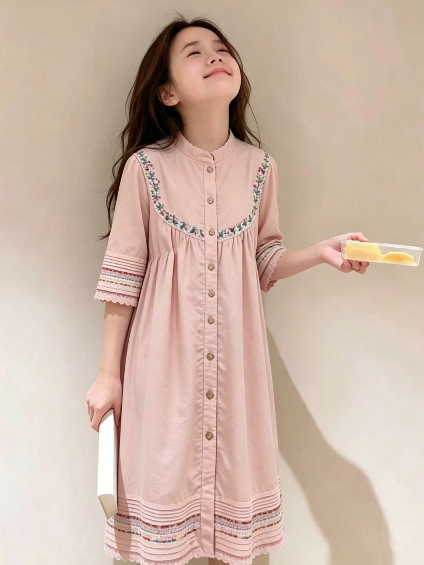 robe-princesse-rose-style-coreen-tendance-pour-filles-vetements-d'Ete-pour-enfants-nouvelle-collection-2026-jupe-longue-mi-mollet