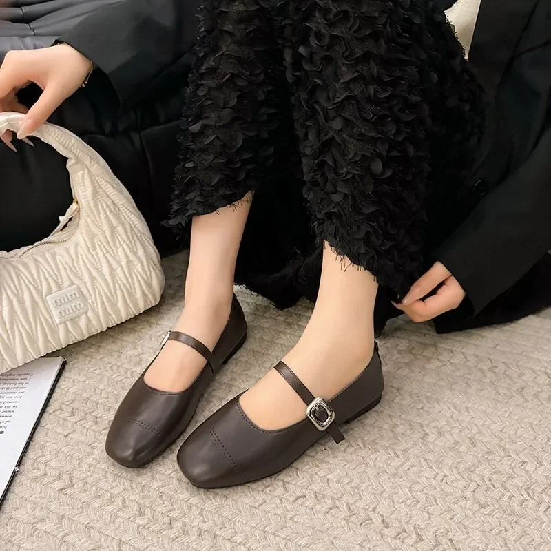 2025 High Quality Women's Square Toe Buckle Strap Flats Shallow Casual Shoes with Hot Sale Outdoor Classics Daily Wear‌ Flats