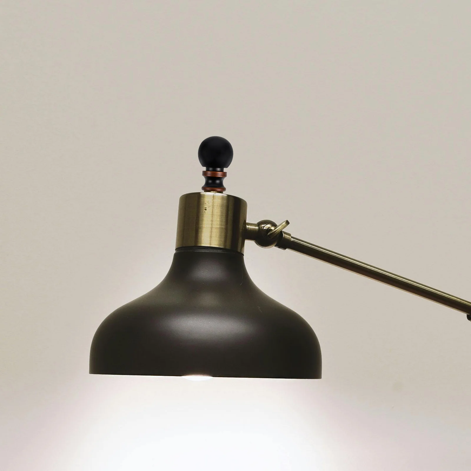 

Aluminum Alloy Lamp Finial Cap Decorative Hat Thread Nut Vintage Style Finials for Lamp Shades Durable Lightweight Elegant Harp