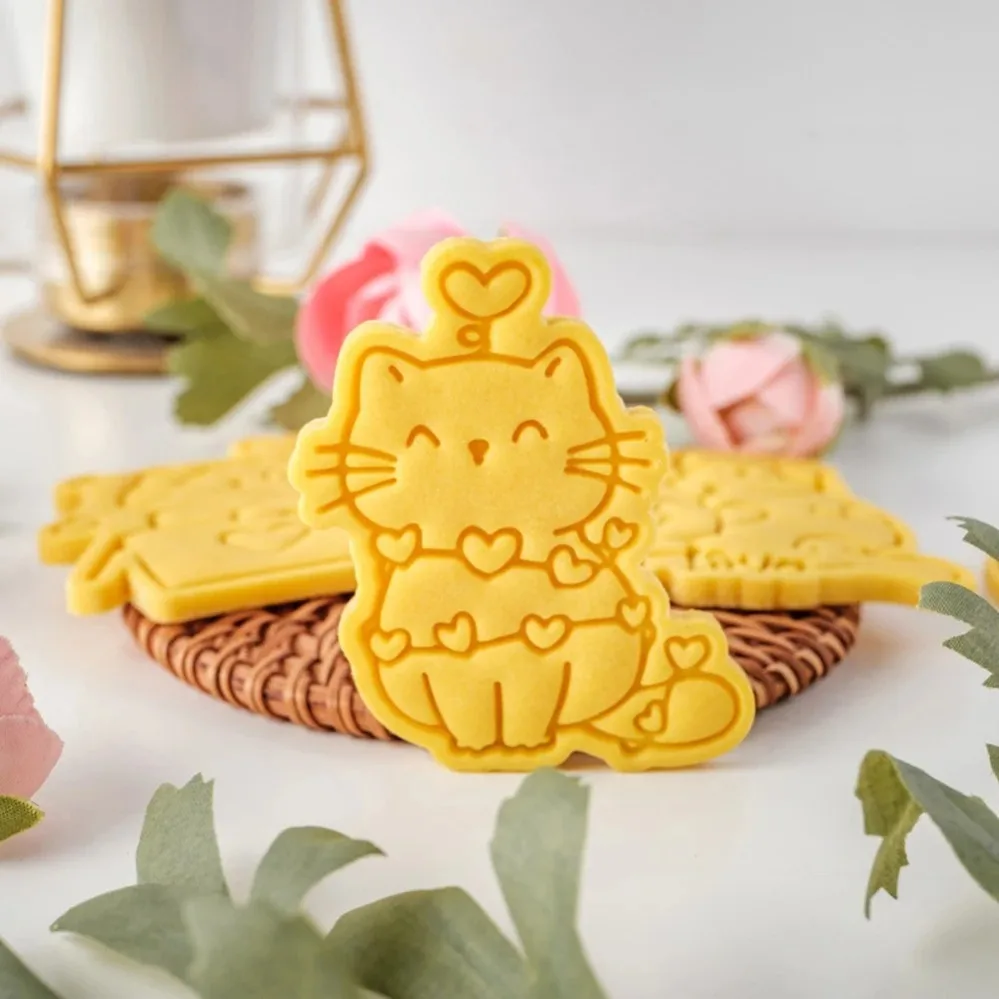 Picture 5: Valentine's Day Cookie Cutters Cute Cat Cookie Mold 3D Cake Fondant Cutting Mold DIY Kitchen Baking Tools