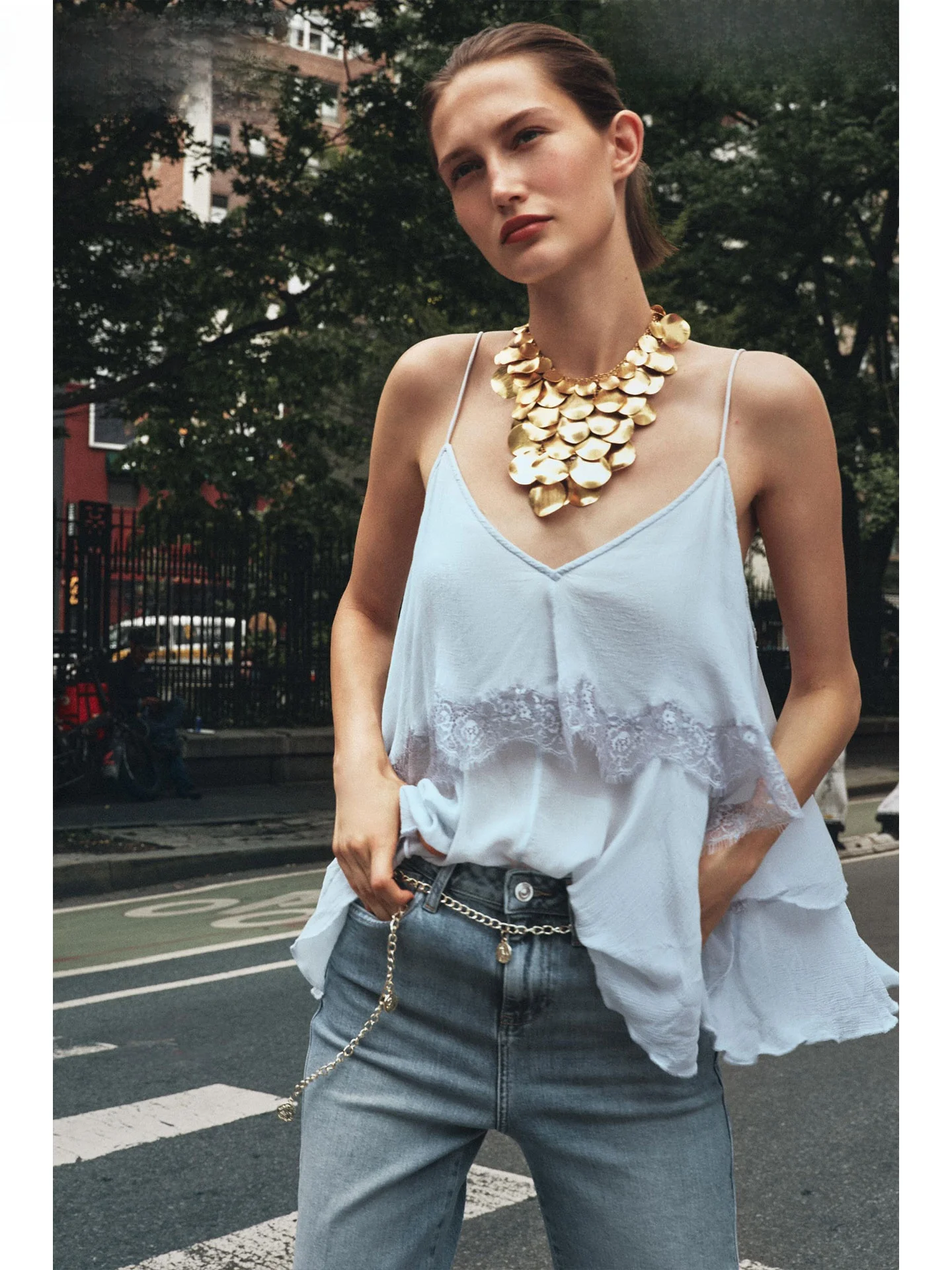 

Sweet Sle кружевной топ с v-образным вырезом на тонких бретелях, Новое поступление лета 2022, женская повседневная свободная верхняя одежда