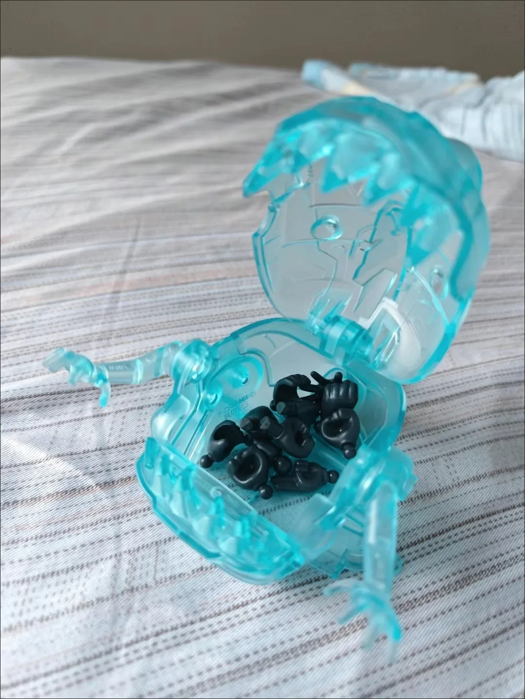 ของเล่นบล็อกกี้ บล็อกส์ กรุ๊ป ทรานส์ฟอร์เมอร์ส จี1 ชาร์คไทคอน แบบขยับได้ พร้อมกล่องเก็บของเล่นขนาดเล็ก ของขวัญ