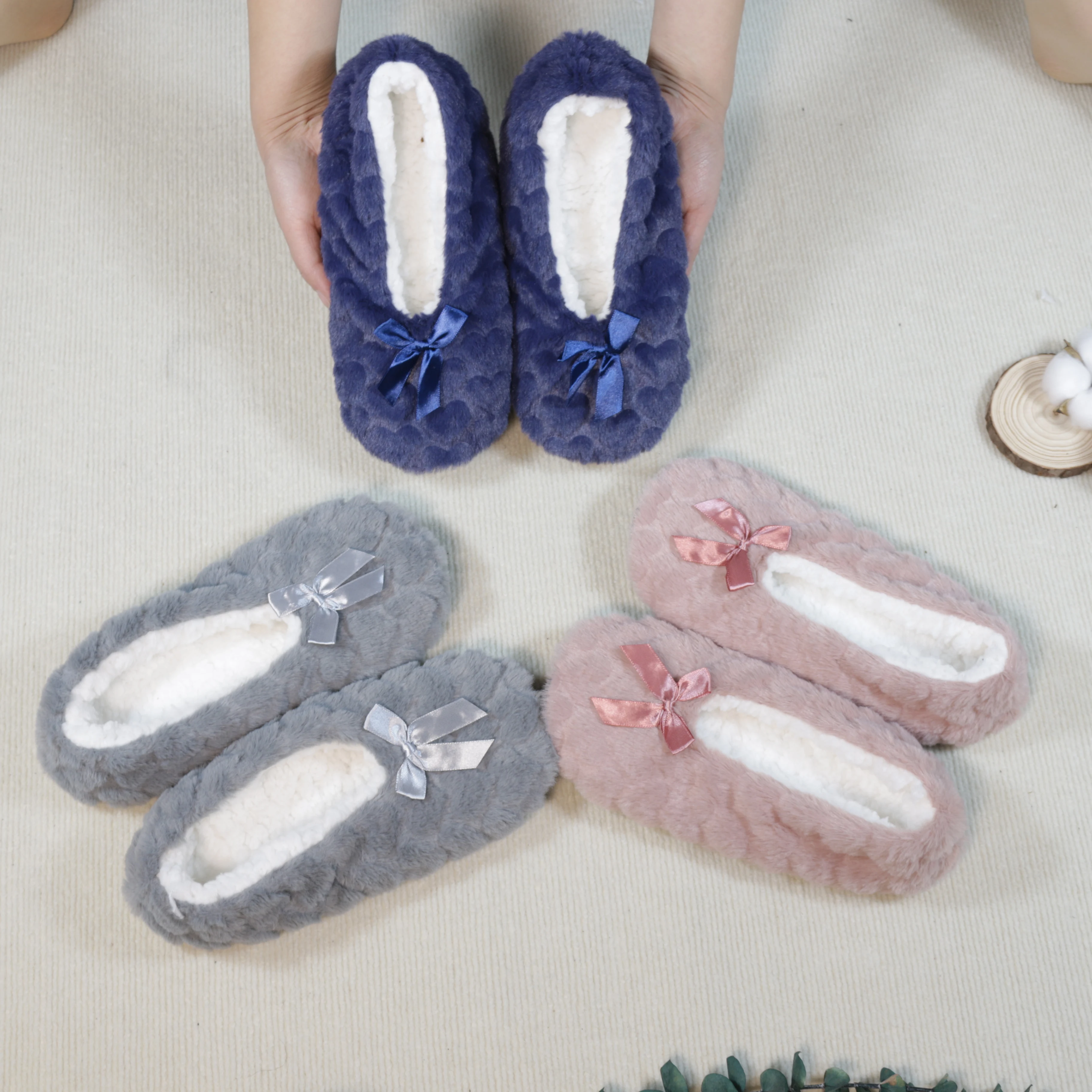 

1 пара женских напольных туфель, осенне-зимние теплые носки-тапочки, женские носки-тапочки с бантом, милые женские носки, теплые домашние носки-тапочки