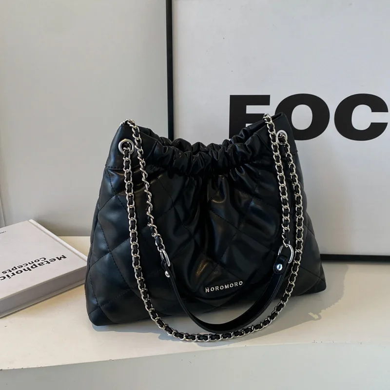 

Soft Leather Large-Capacity Fashionable Pleated Chain Shoulder Bag New Style Casual Bag Simple Shoulder Bag