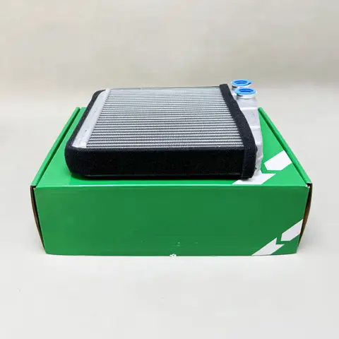 Oryginalny przedni aluminiowy rdzeń nagrzewnicy chłodnicy do Golfa Passata Tiguan Skoda Super Q3 A3 5q0819031 5q0819031a Wysoka jakość