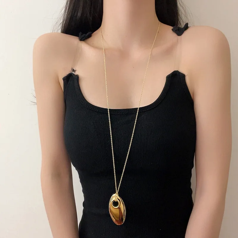 Vintage Glossy Metal Water Drop Large Pendant Necklace for Women Girls 2024 New Korean Fashion Long Sweater Chain Choker Jewelry
