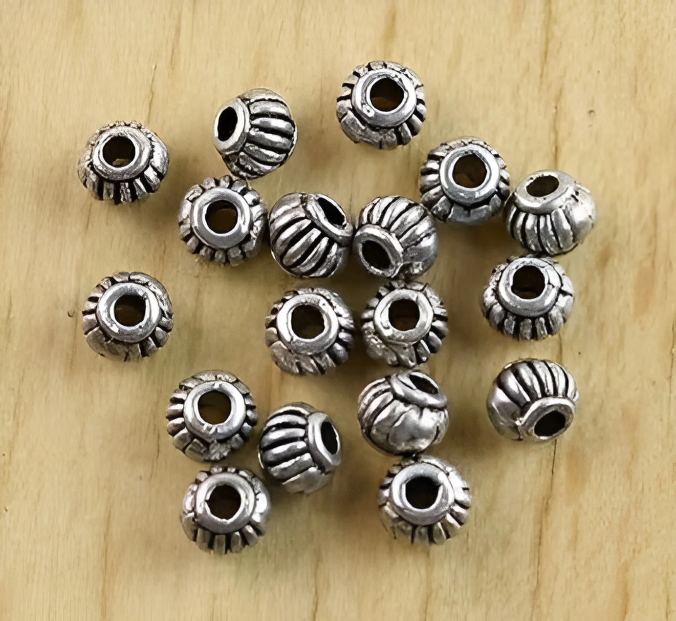 

50pcs 5x4mm hole1.5mm Alloy matel tibetan silver lantern spacer beads HWH0244