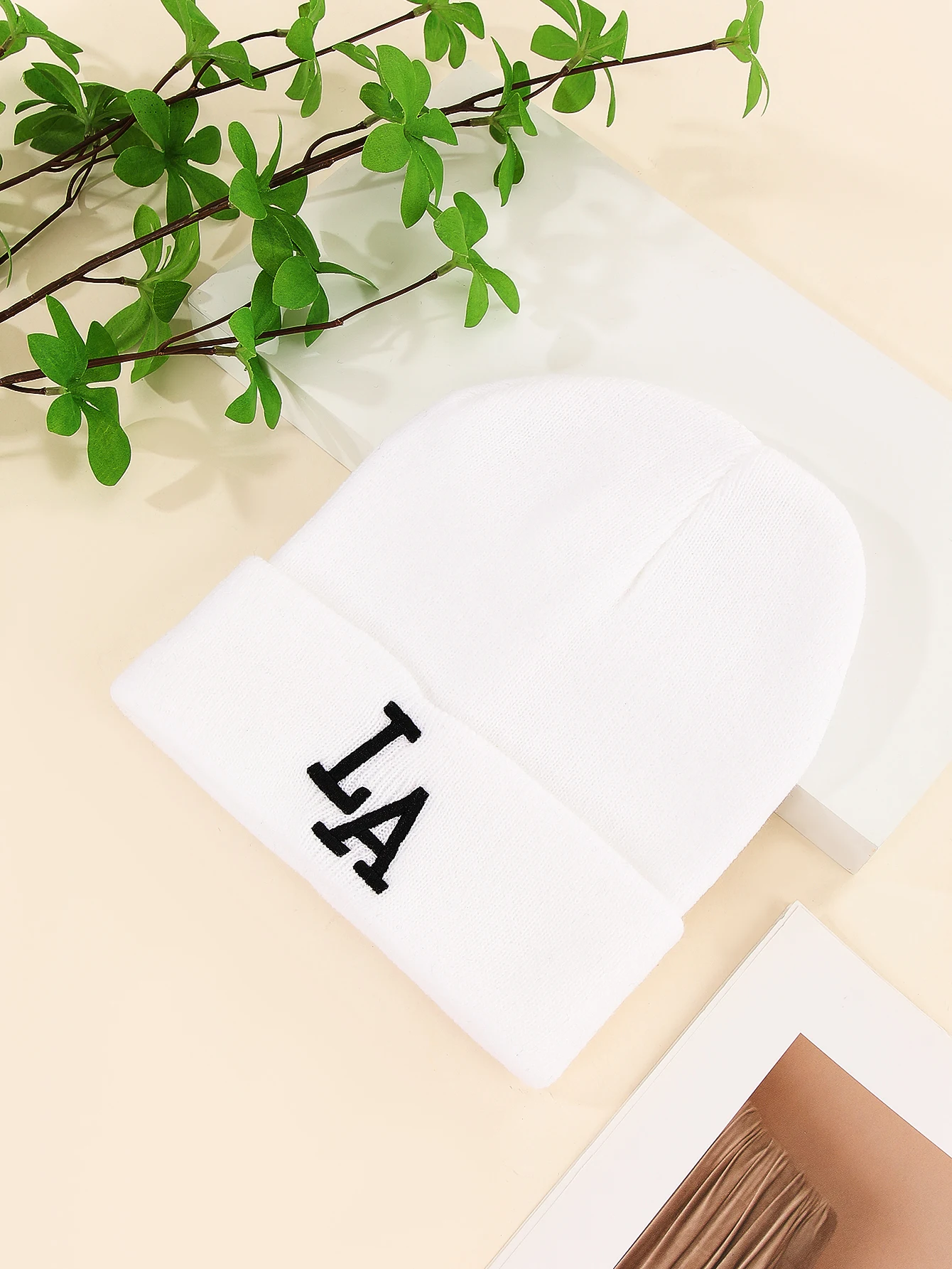 Everything trends personality fashion simple letter knitted hat suitable for going out and everyday wear with beanie