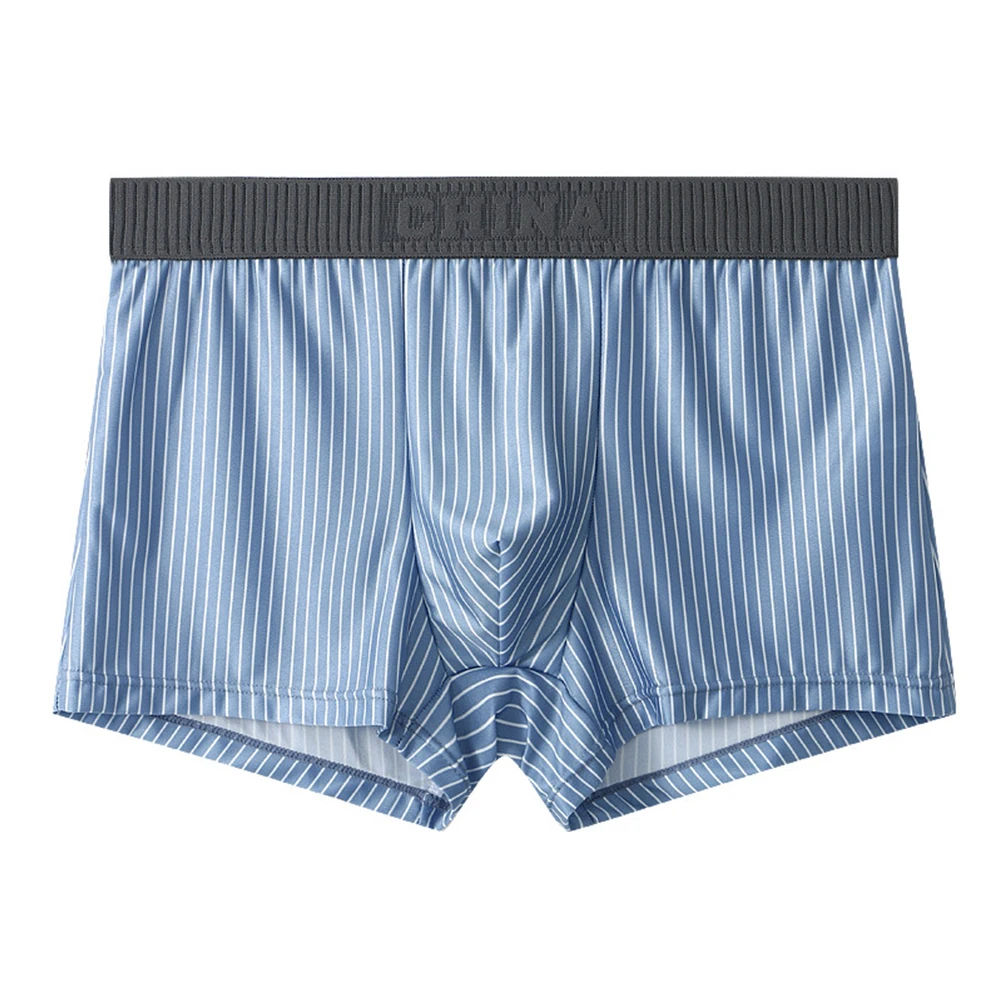 Men's Seamless Ice Silk Briefs - Comfort - usage example