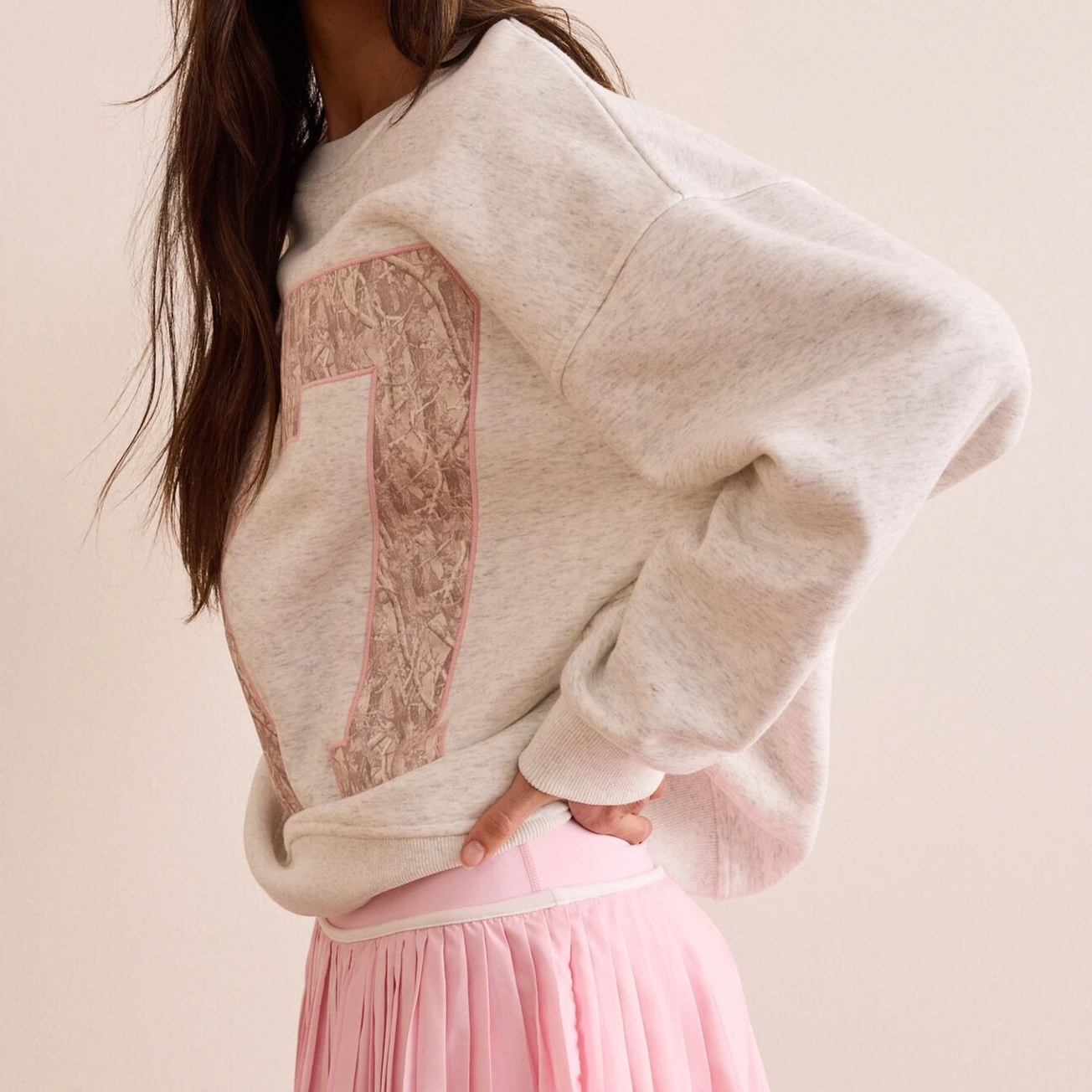 レディース ストリートウェア スウェットシャツ 長袖 クルーネック 刺繍入り ナンバー パーカー プルオーバー カジュアル トップス