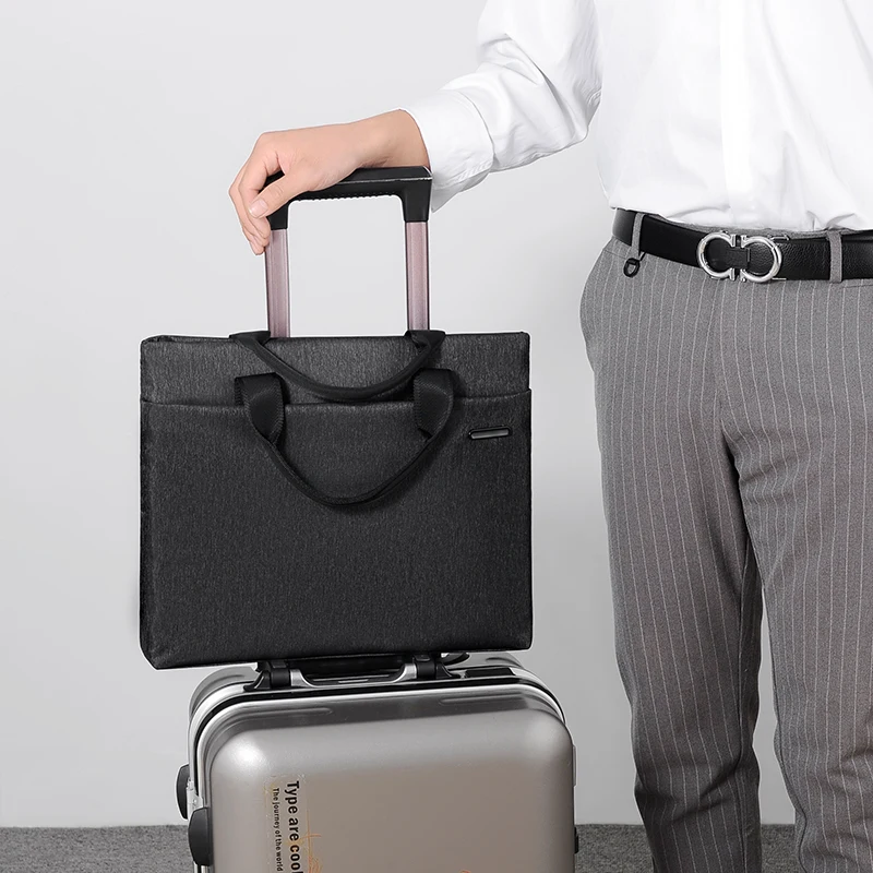 حقيبة رجالية ذات سعة كبيرة، قماش متين، سحاب للإغلاق، حقيبة ركاب مكتبية، مناسبة للمكتب والتنقل اليومي