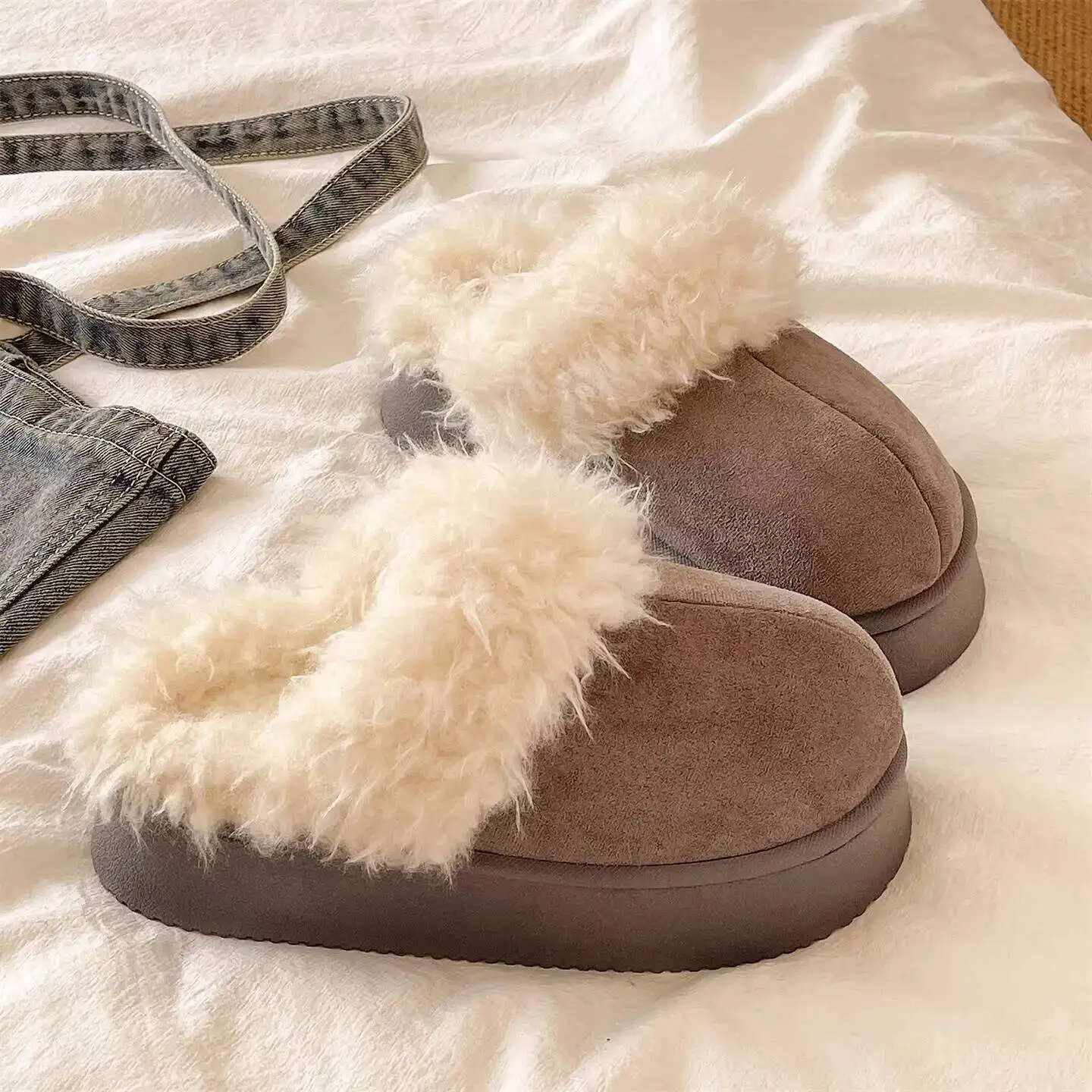 

Home Slippers Winter Fashion Furry Slippers For Women Thick-Soled Closed Toe Anti Slip Outdoor Fleece Lined Warm Cotton Shoes