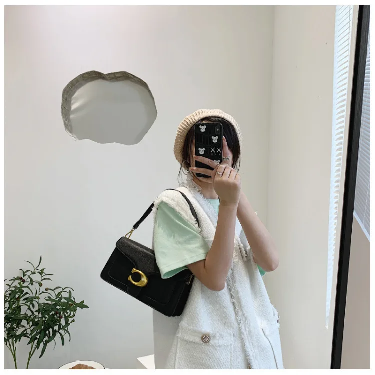 

2025 New Women's Fashion Small Square Crossbody Bag, Chic Adjustable Strap, Versatile Shoulder Purse for Work & Daily Commute