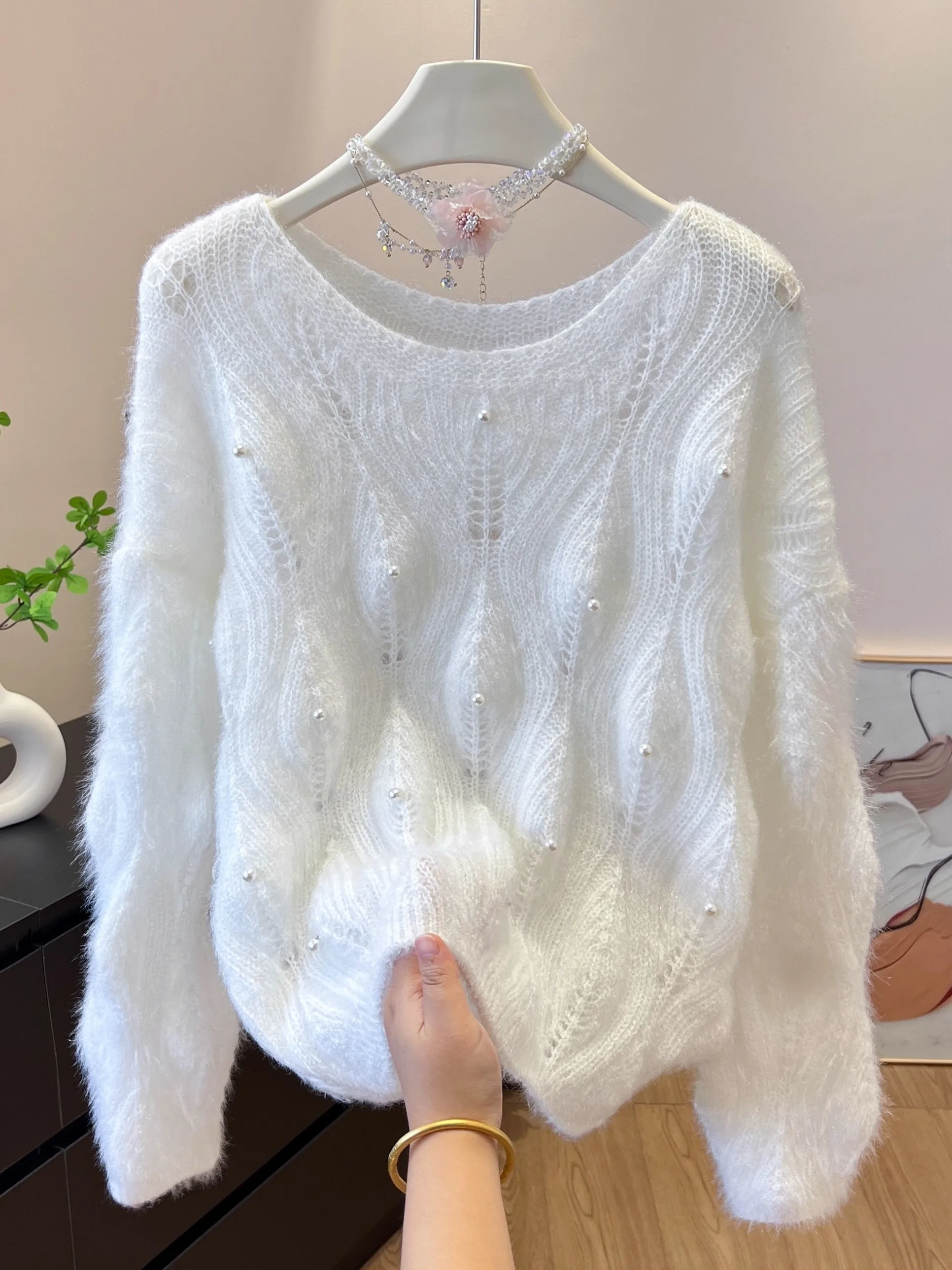 

Soft Cozy Hollow out Knitwear Women's Loose Design Autumn Winter New Sle Faionable Anti-Aging Chinese Sle round Ne Sw...