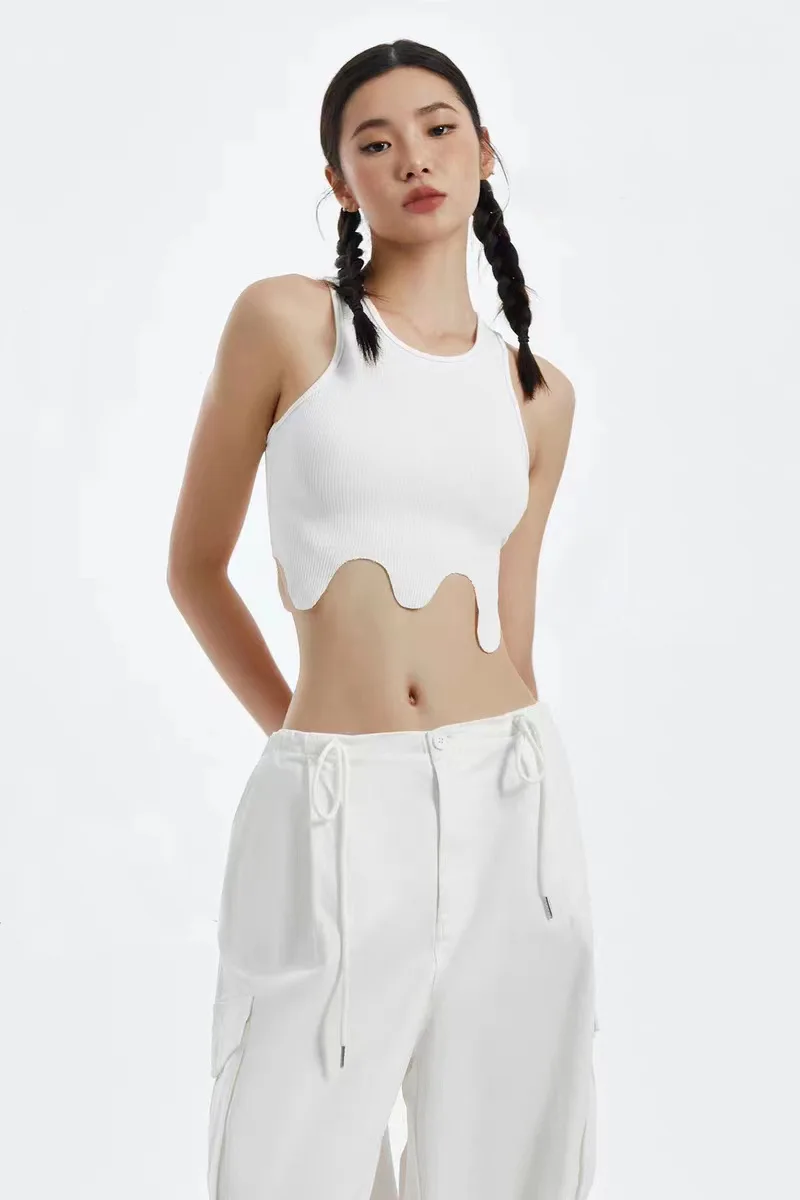 新しいヨーロッパとアメリカのネジ付きフィットネス女性、胸パッド、ノースリーブ裾、不規則な高弾性衝撃吸収スポーツ