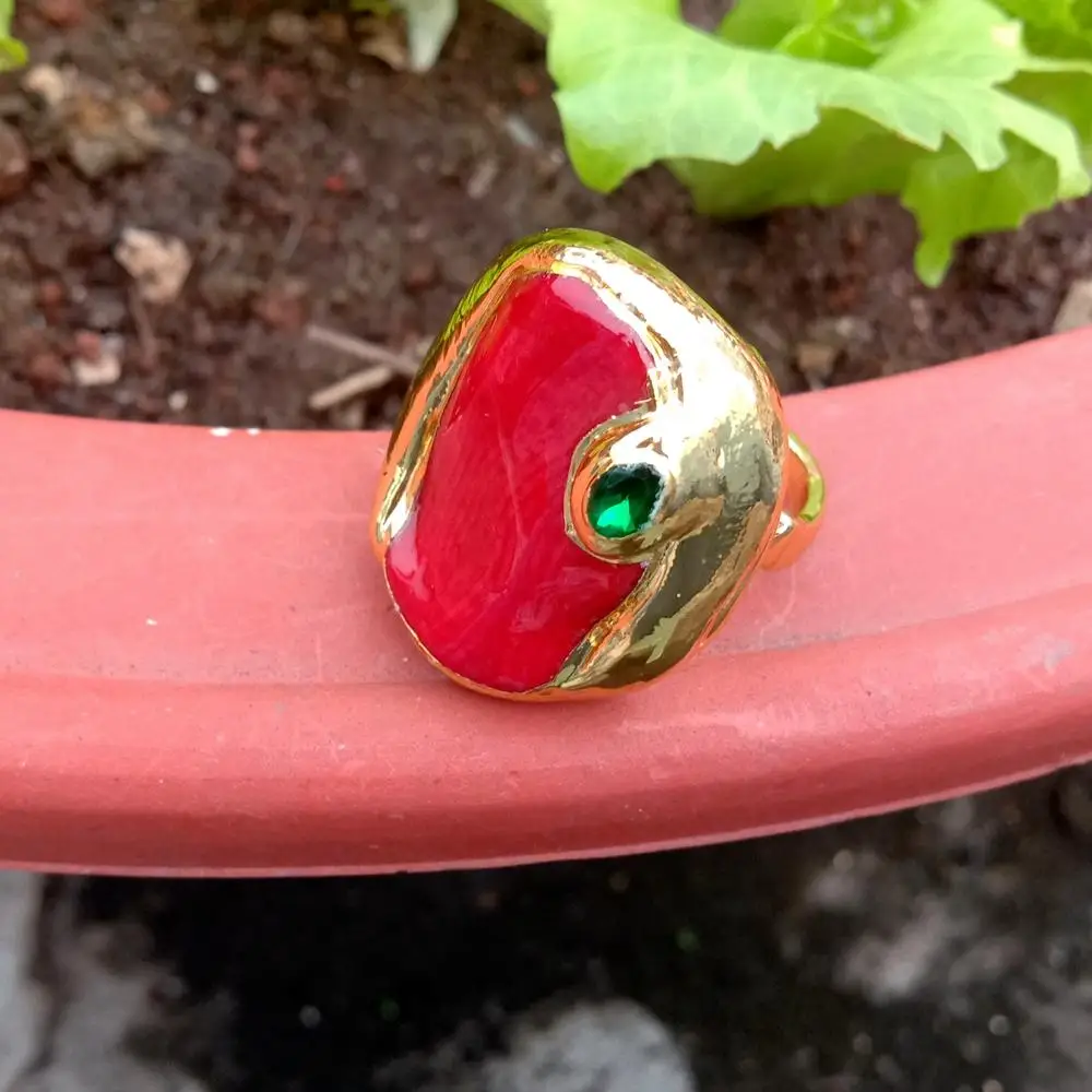 

yygem gold plated 18x30mm Big Red Coral Irregular Shape Green Crystal Ring For Men Woman Adjustable