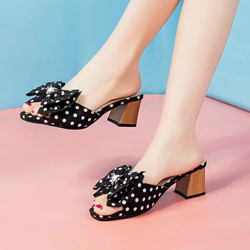 2024 New Women\'s 2024 Summer One Word Bow High Heels Casual Sandals Soft Sole Non Slip Polka Dot Outdoor Slippers Sandals