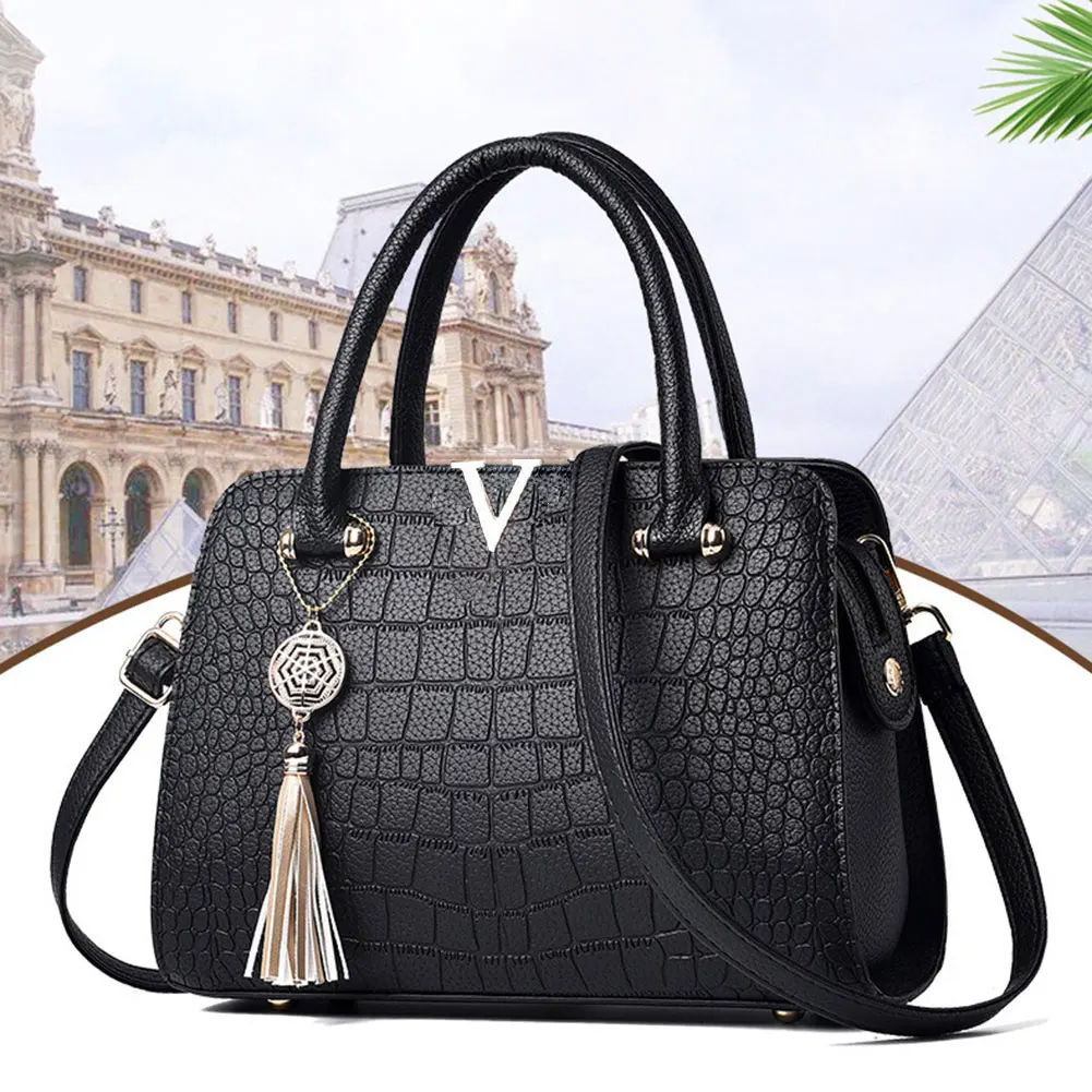 Women's Crocodile-Print Handbag New PU Leather Tassel Shoulder Bag Large Capacity Handle Bag Lady Purse For Outdoor Shopping