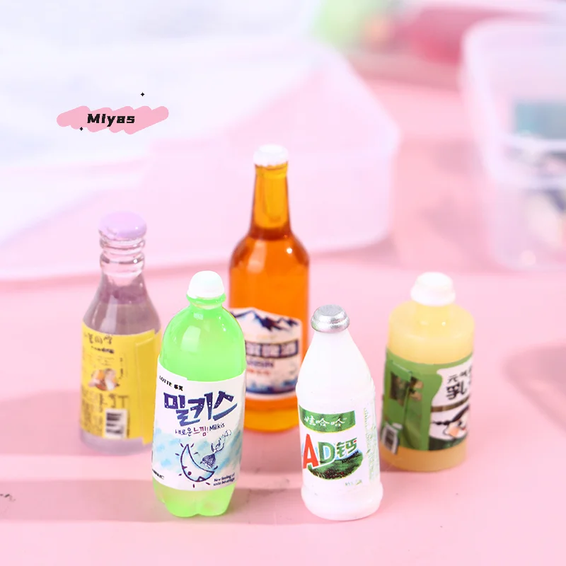 5Pcs/set Random Dollhouse Miniature Drink Bottle Food Dessert Plate Model 1/12 Mini Pretend Play Toy Doll House Accessories